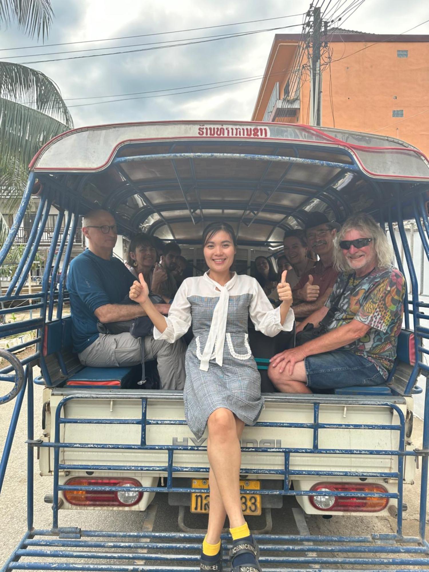 Vang Vieng Guesthouse Ngoại thất bức ảnh