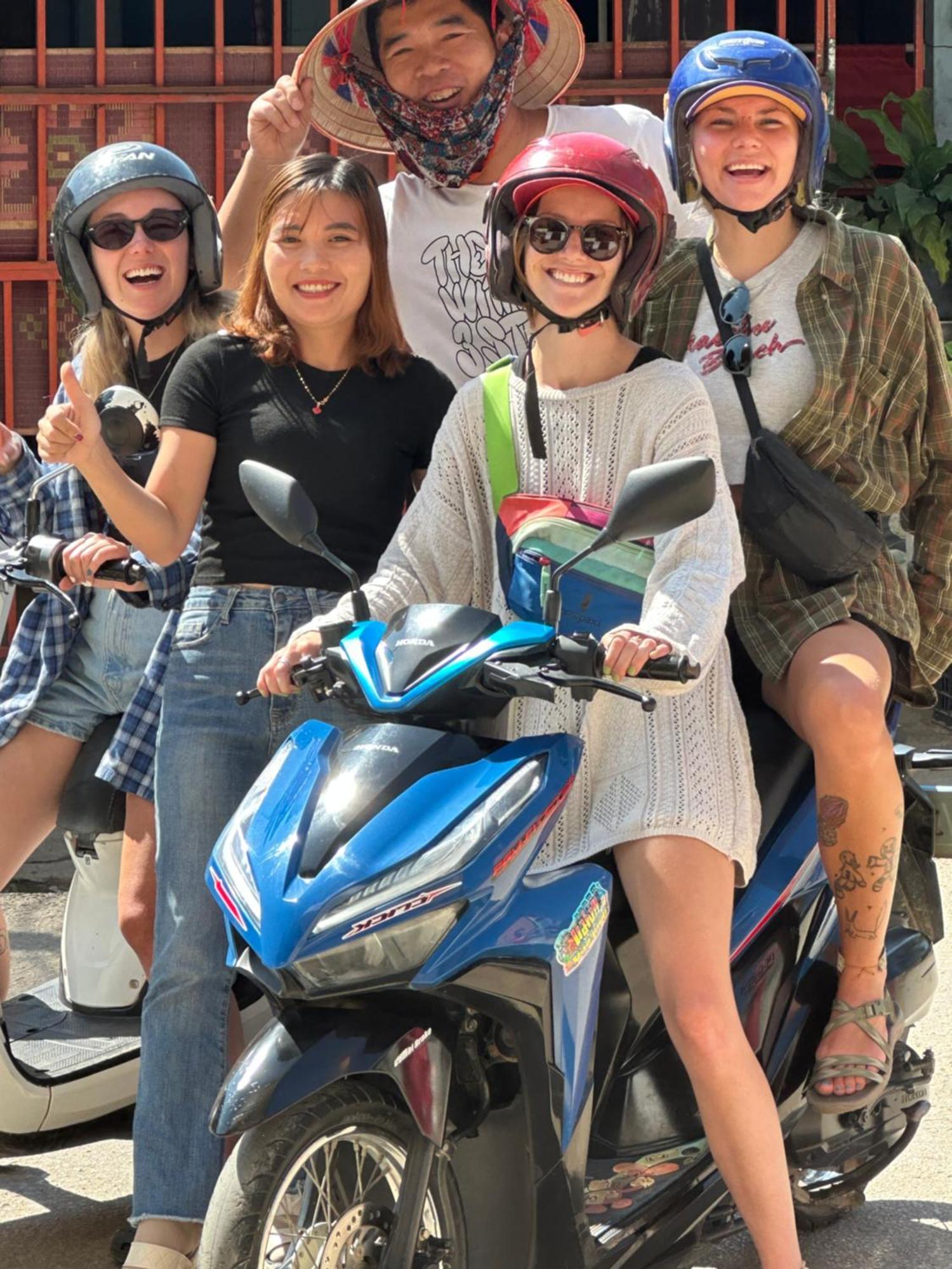 Vang Vieng Guesthouse Ngoại thất bức ảnh