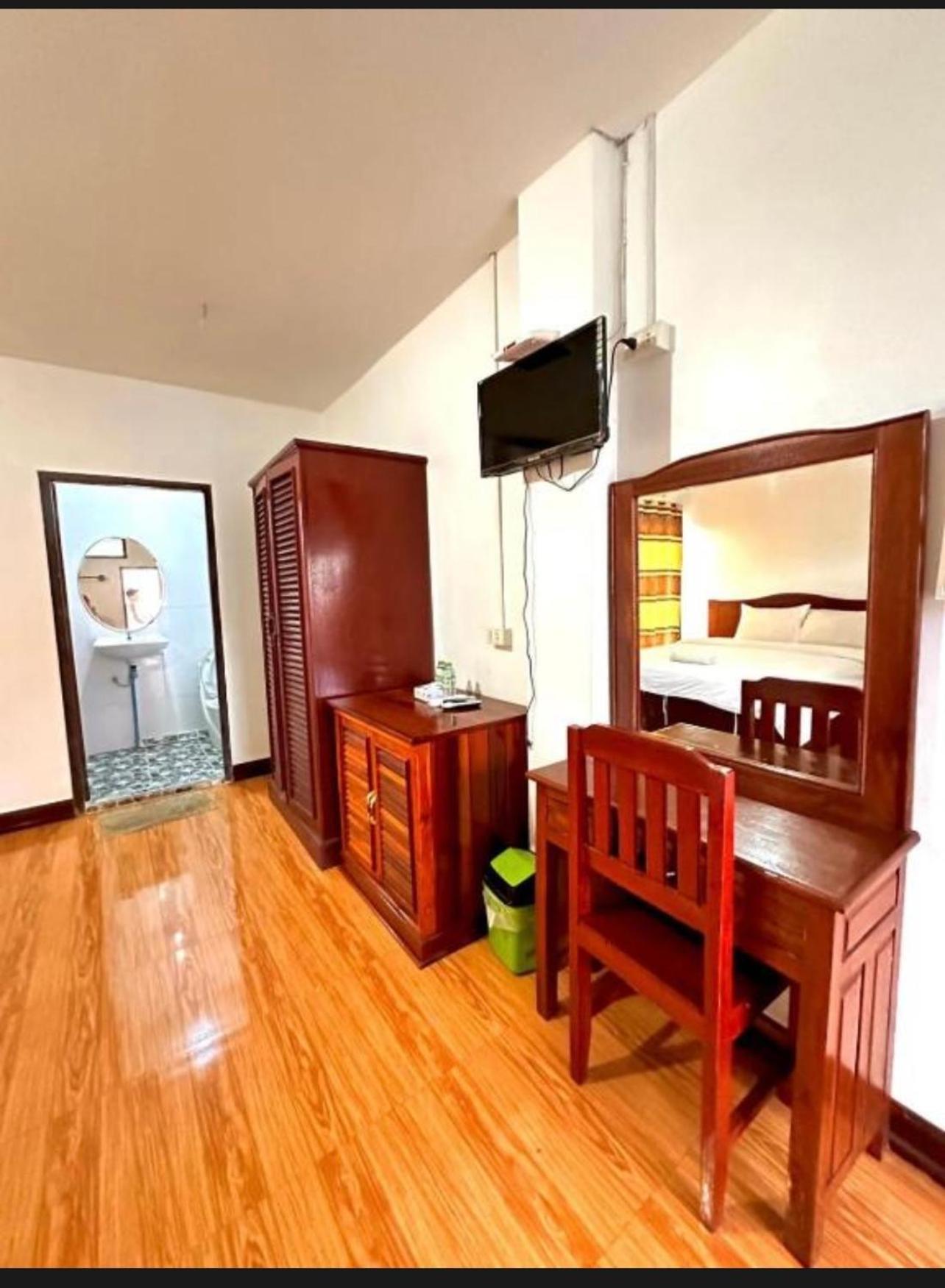Vang Vieng Guesthouse Ngoại thất bức ảnh